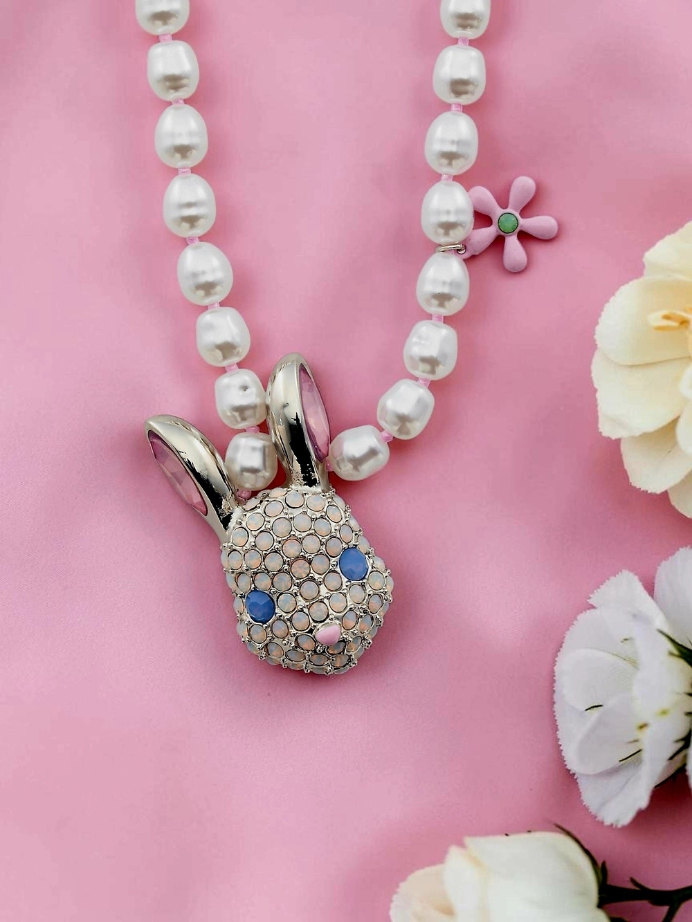 NEW Betsey Johnson Silver Plated Crystal Bunny Faux Pearl Pendant Necklace 16"